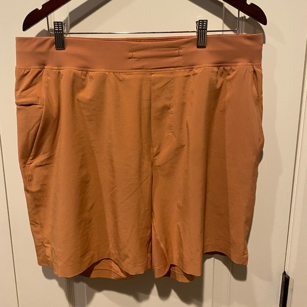 NWOT Lululemon THE Short 7 Inseam